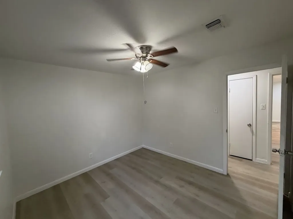 421 Smith Avenue Everman TX 76140