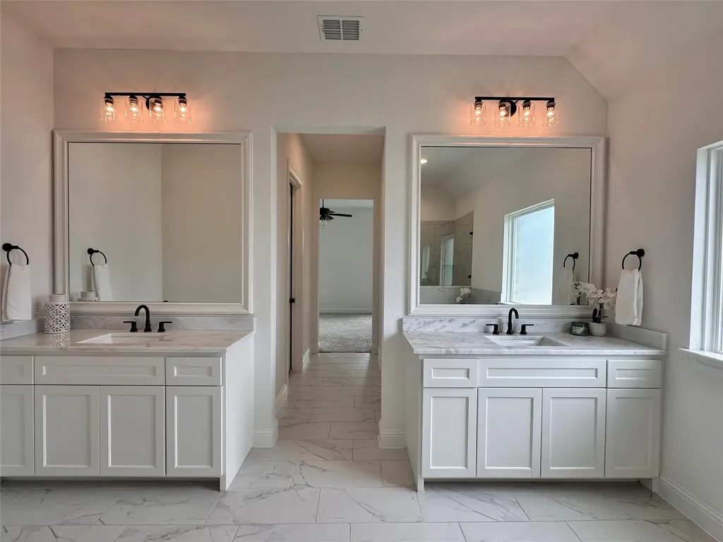 2284 Erwin Road Poolville TX 76487