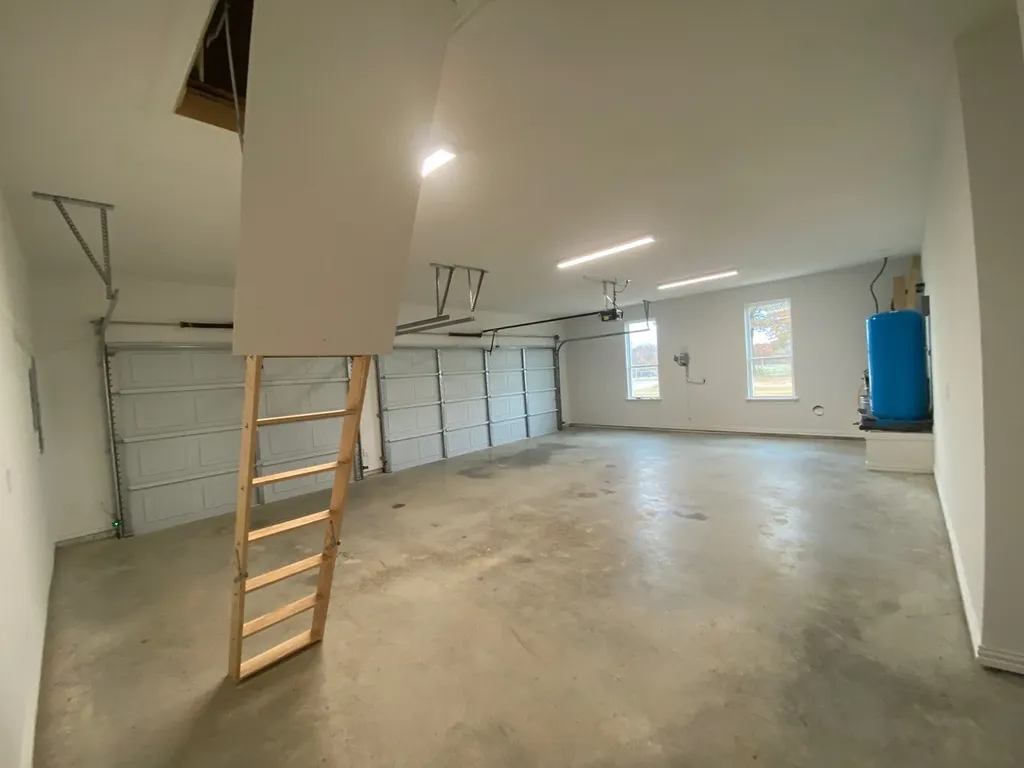 2284 Erwin Road Poolville TX 76487