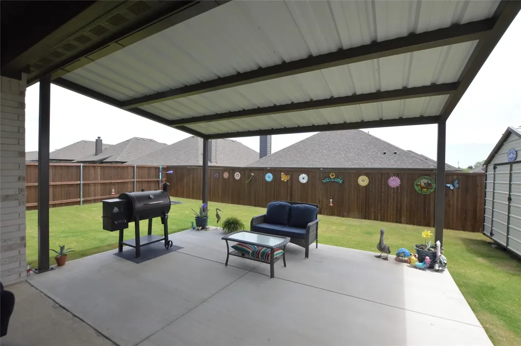 1917 Daybreak Drive Venus TX 76009