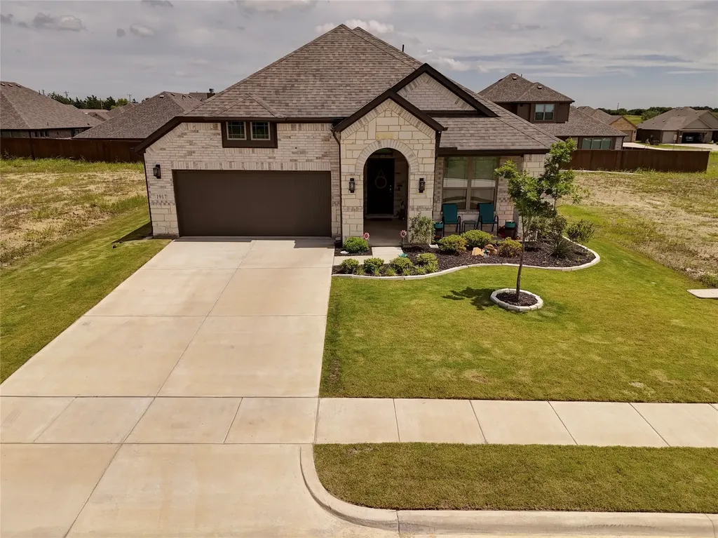 1917 Daybreak Drive Venus TX 76009