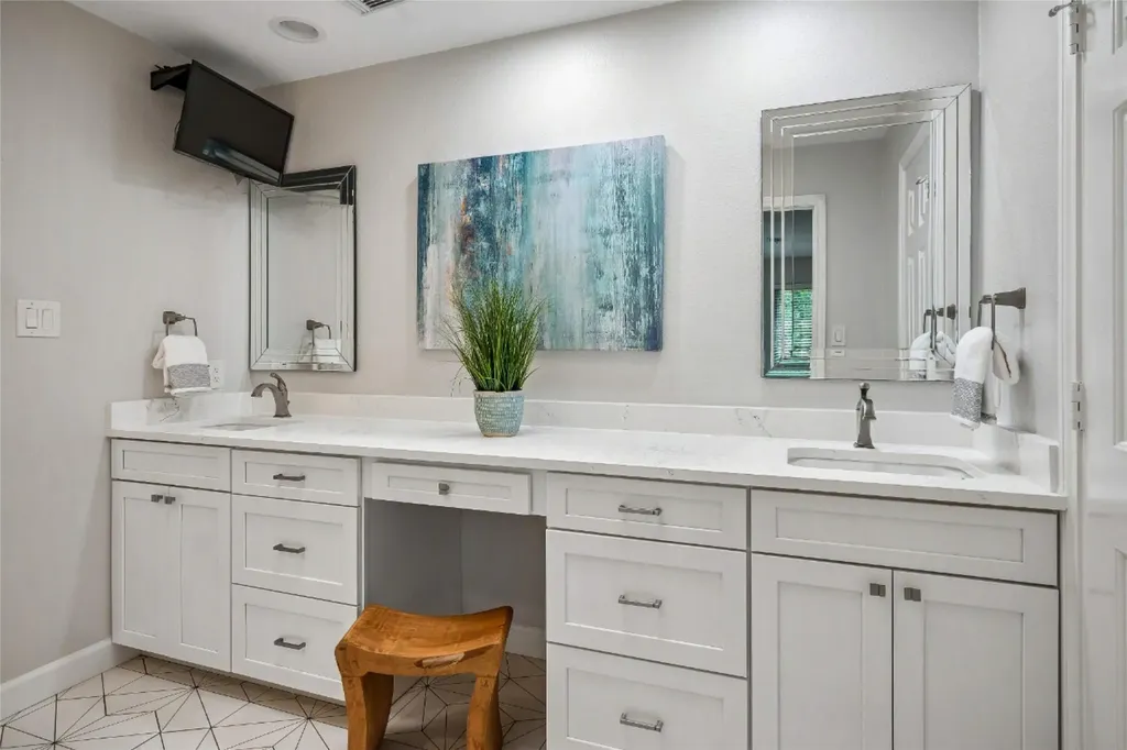 5829 Preston Valley Drive Dallas TX 75240