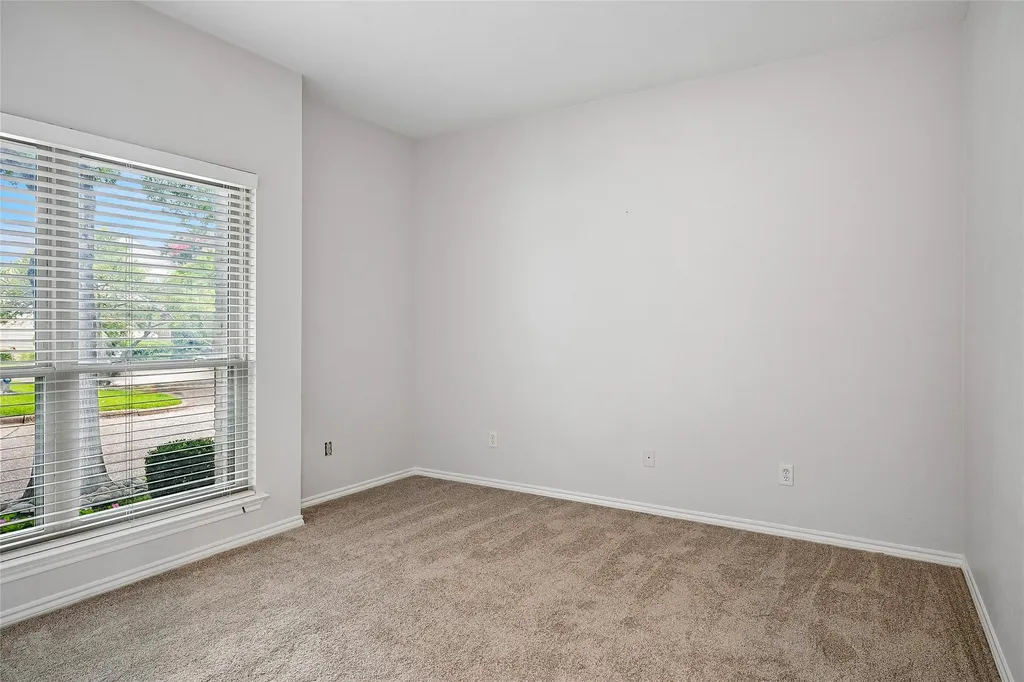 5829 Preston Valley Drive Dallas TX 75240