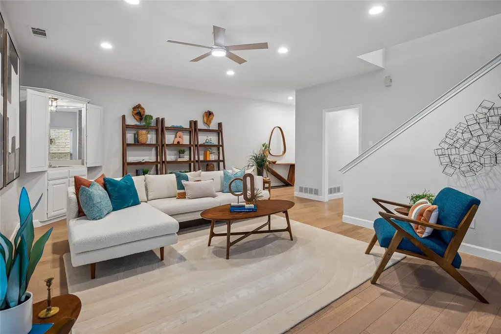 5829 Preston Valley Drive Dallas TX 75240