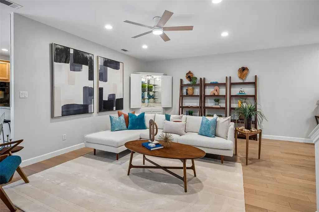 5829 Preston Valley Drive Dallas TX 75240
