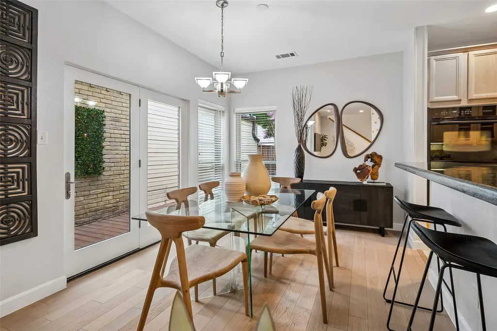 5829 Preston Valley Drive Dallas TX 75240