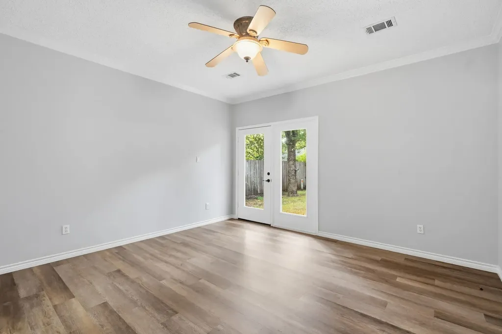 3517 Paint Brush Lane Bedford TX 76021
