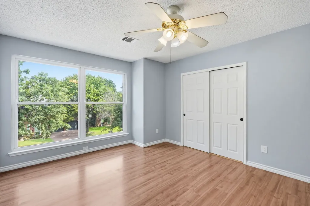 3517 Paint Brush Lane Bedford TX 76021