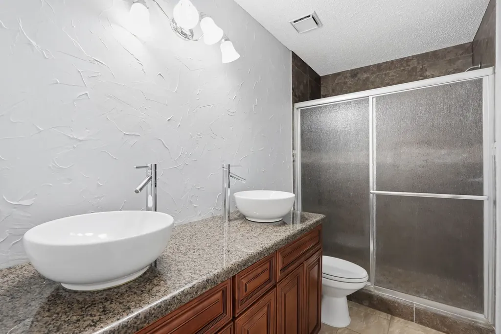 3517 Paint Brush Lane Bedford TX 76021