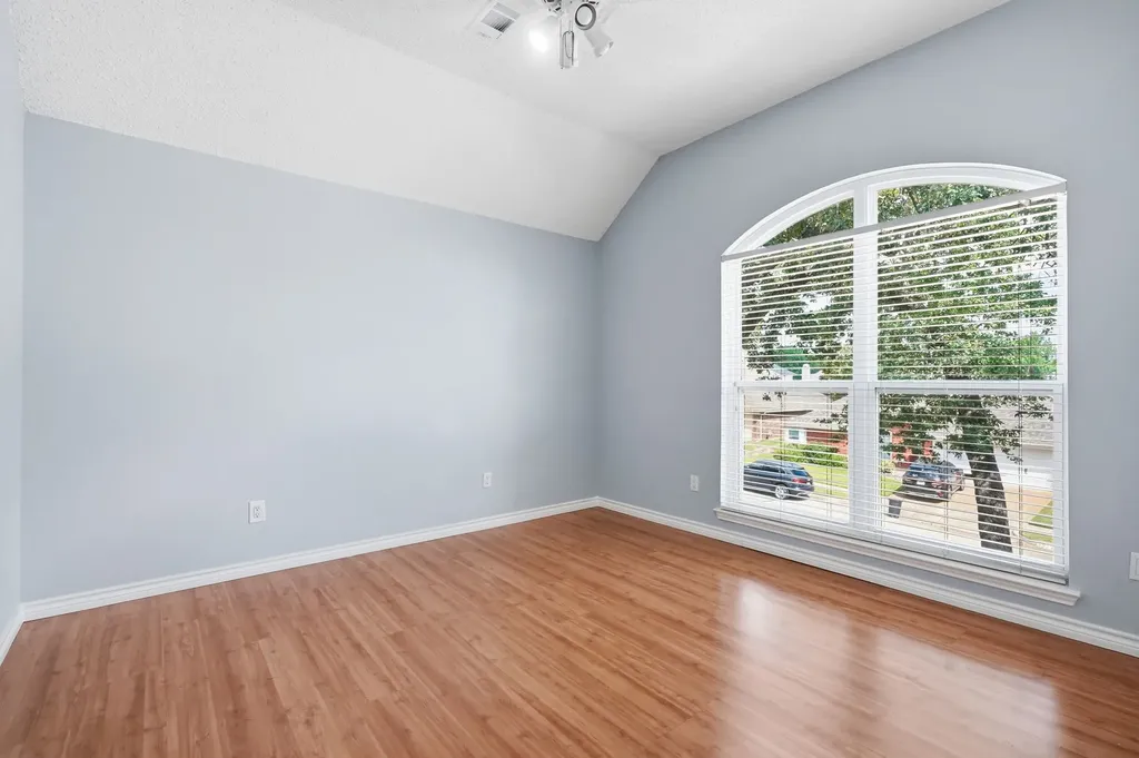 3517 Paint Brush Lane Bedford TX 76021