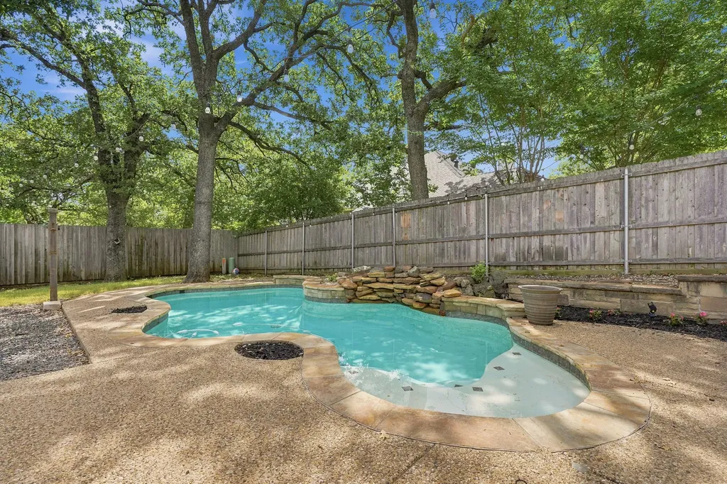 3517 Paint Brush Lane Bedford TX 76021