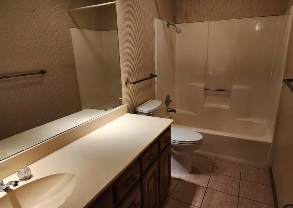 2001 Birchwood Lane Grand Prairie TX 75050