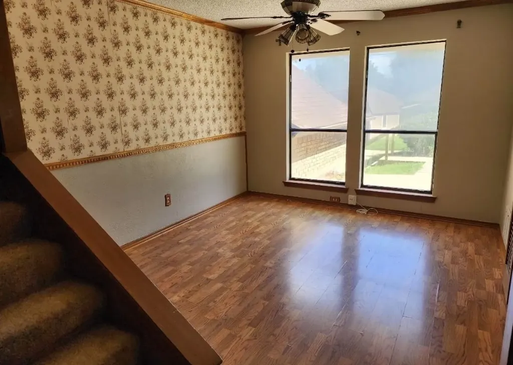 2001 Birchwood Lane Grand Prairie TX 75050