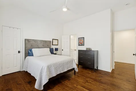 5213 Tennington Park Dallas TX 75287