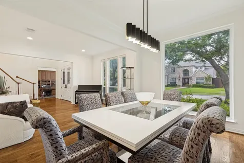 5213 Tennington Park Dallas TX 75287