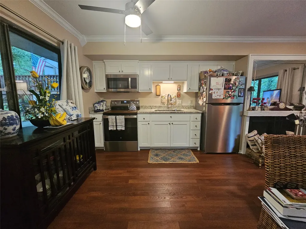 197 Holly Hill Circle Holly Lake Ranch TX 75765