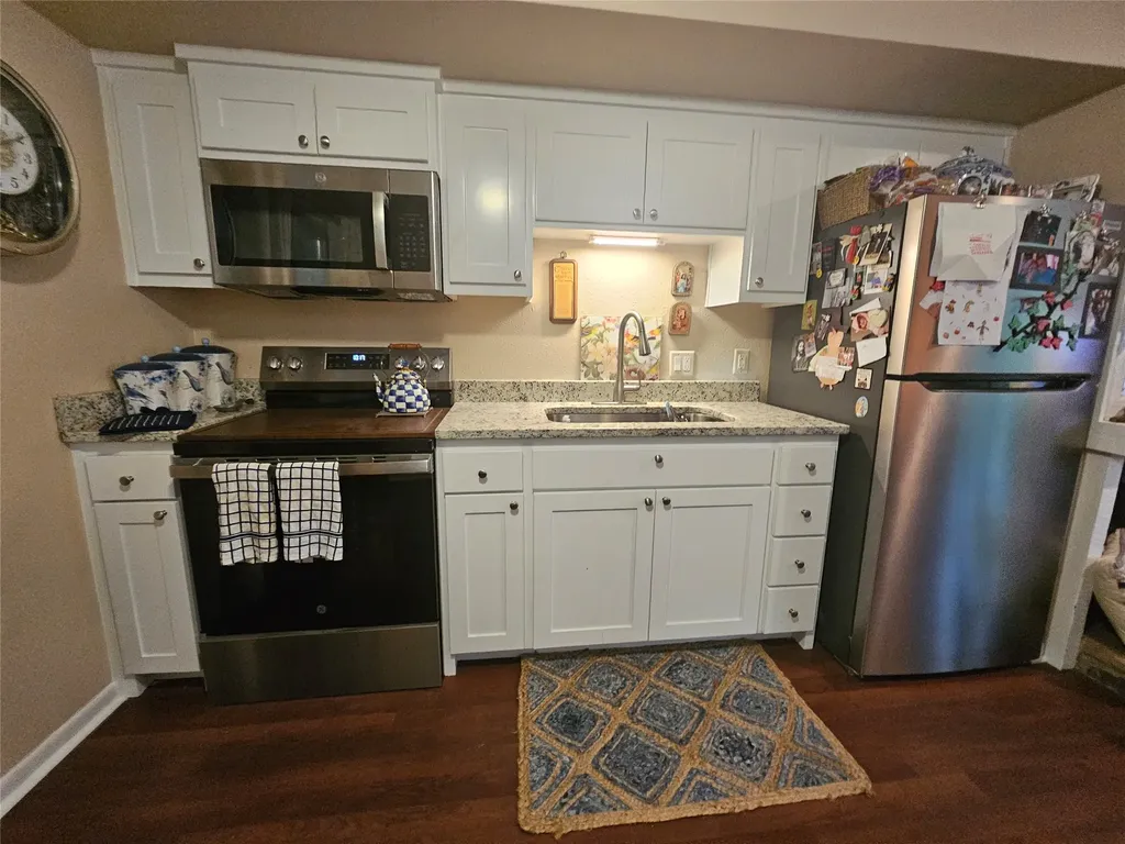 197 Holly Hill Circle Holly Lake Ranch TX 75765