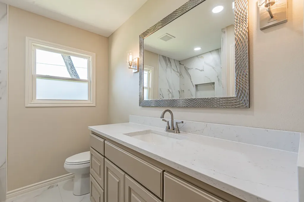 5700 Tracyne Drive Westworth Village TX 76114