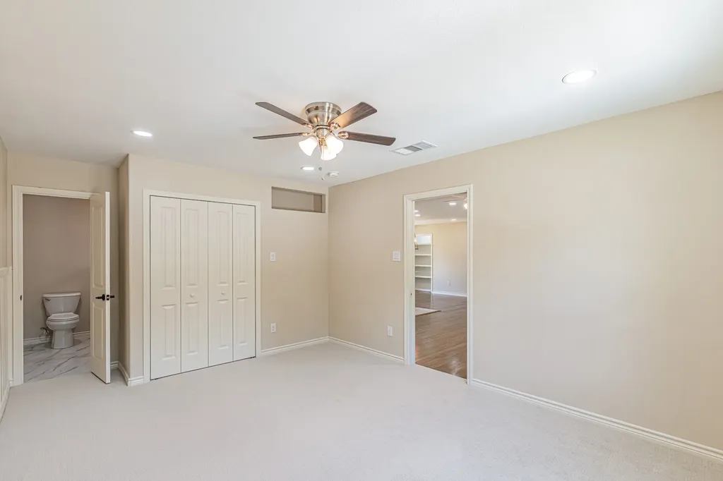 5700 Tracyne Drive Westworth Village TX 76114