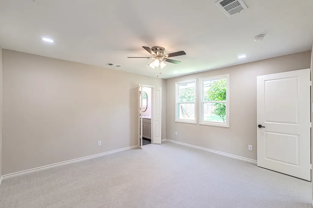 5700 Tracyne Drive Westworth Village TX 76114
