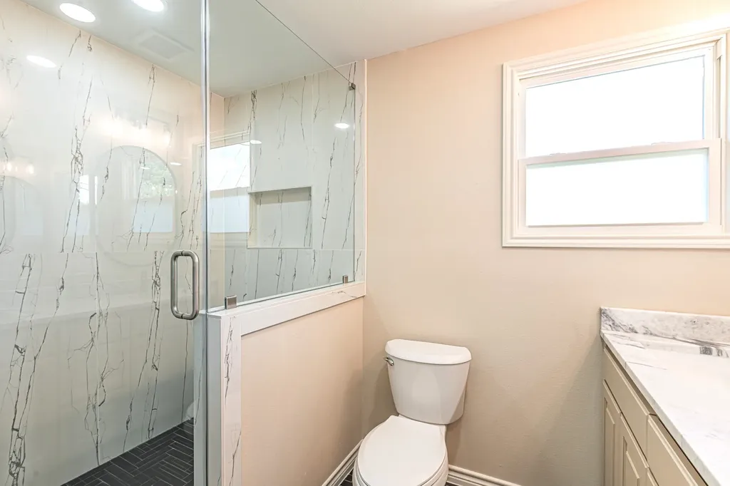5700 Tracyne Drive Westworth Village TX 76114