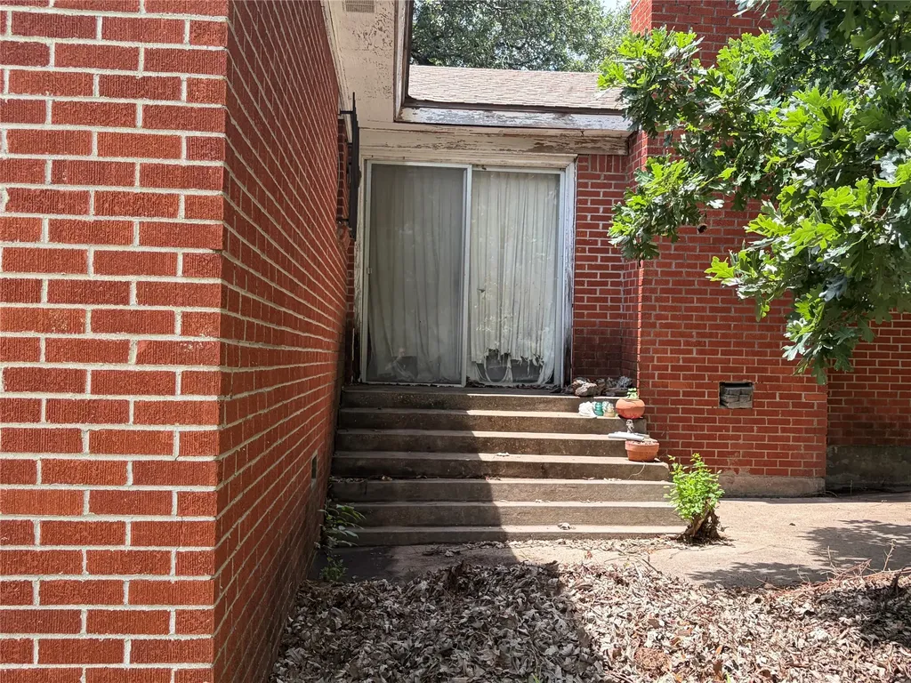 4121 Shannon Drive Fort Worth TX 76116