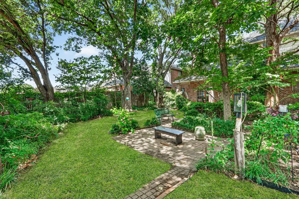5424 Emerald Park Boulevard Arlington TX 76017