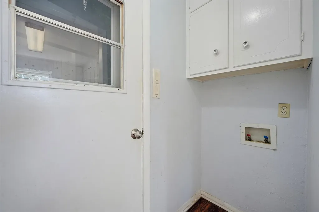 901 Maple Street Howe TX 75459