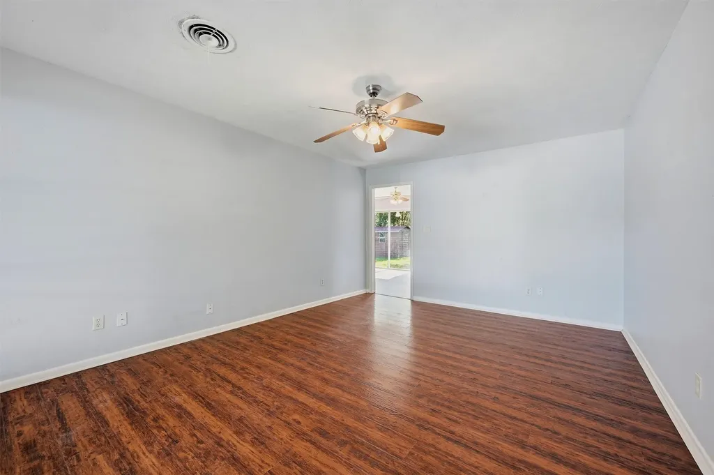 901 Maple Street Howe TX 75459