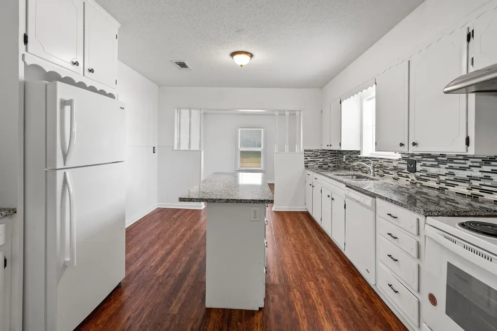 1050 W Dallas Avenue Cooper TX 75432