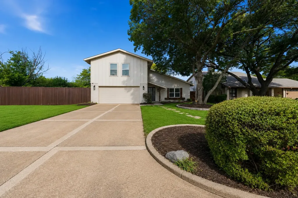 15746 Overmead Circle Dallas TX 75248