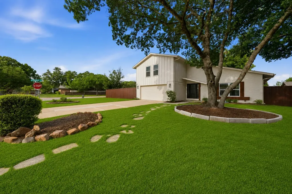 15746 Overmead Circle Dallas TX 75248