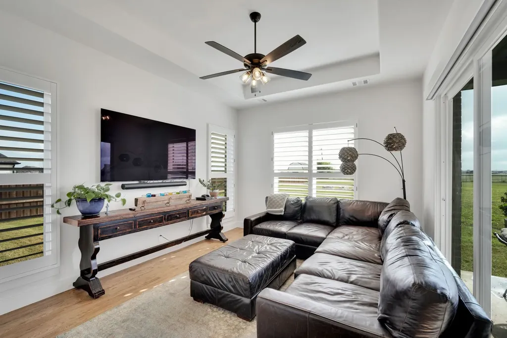 10630 Barleycorn Lane Venus TX 76084