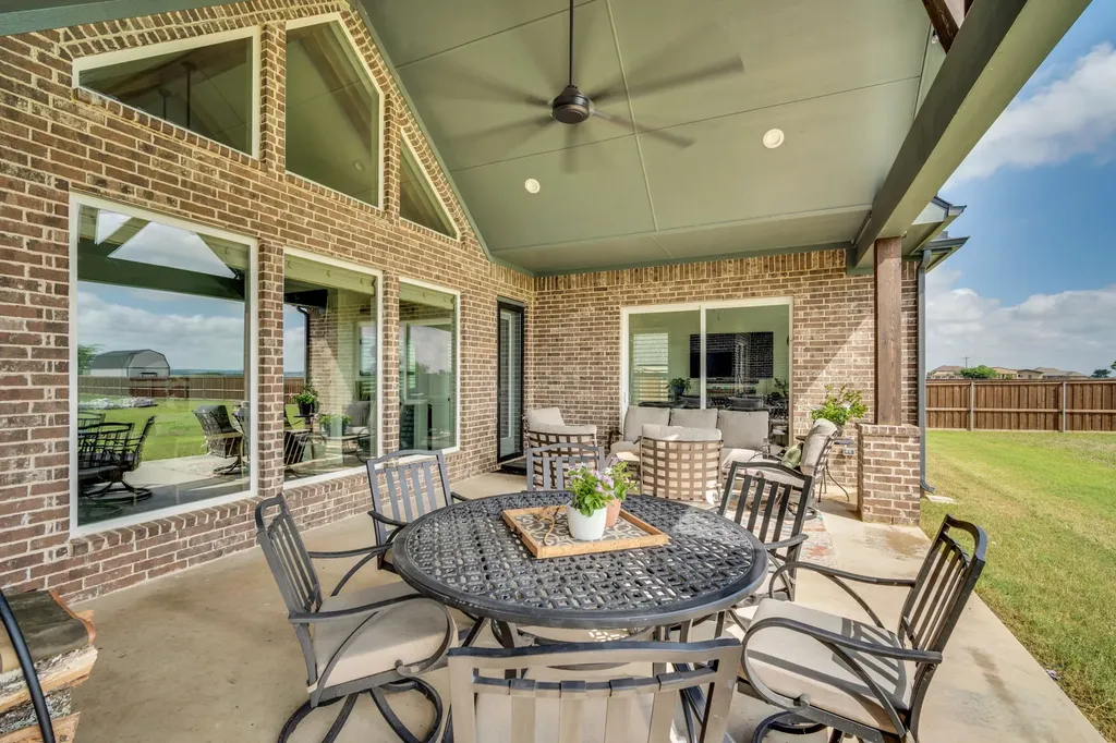 10630 Barleycorn Lane Venus TX 76084
