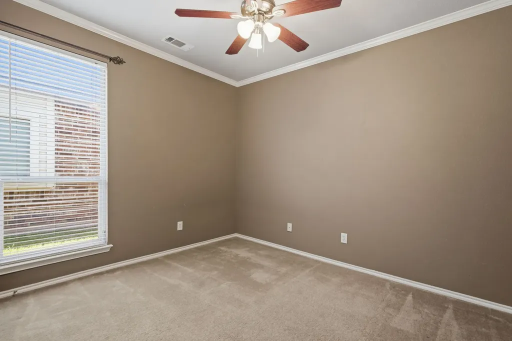 10013 Bull Run Fort Worth TX 76177