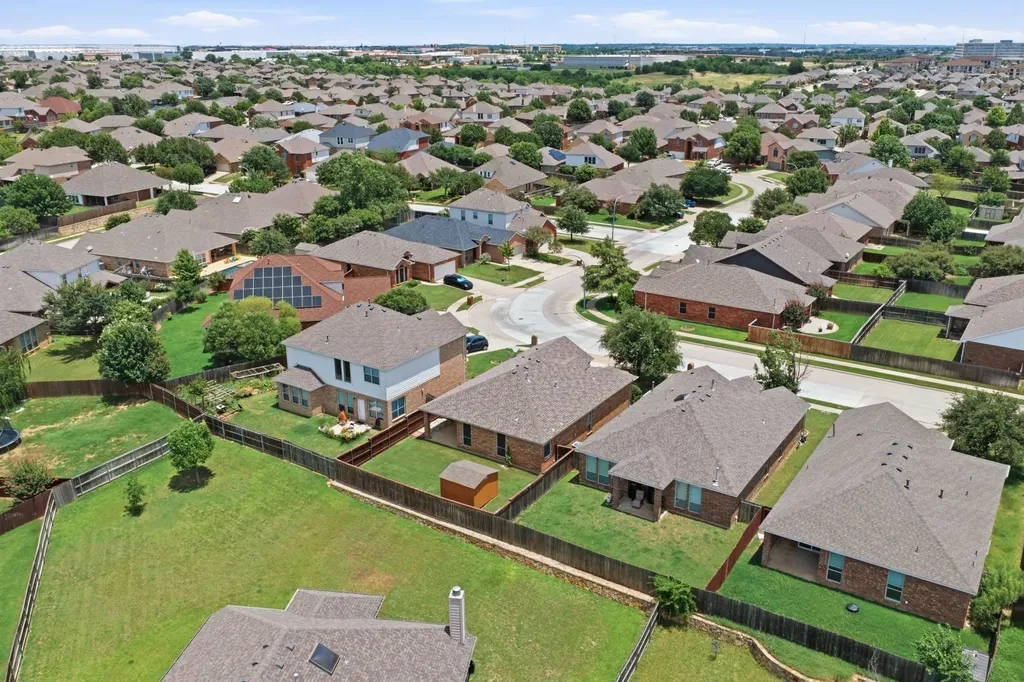 10013 Bull Run Fort Worth TX 76177