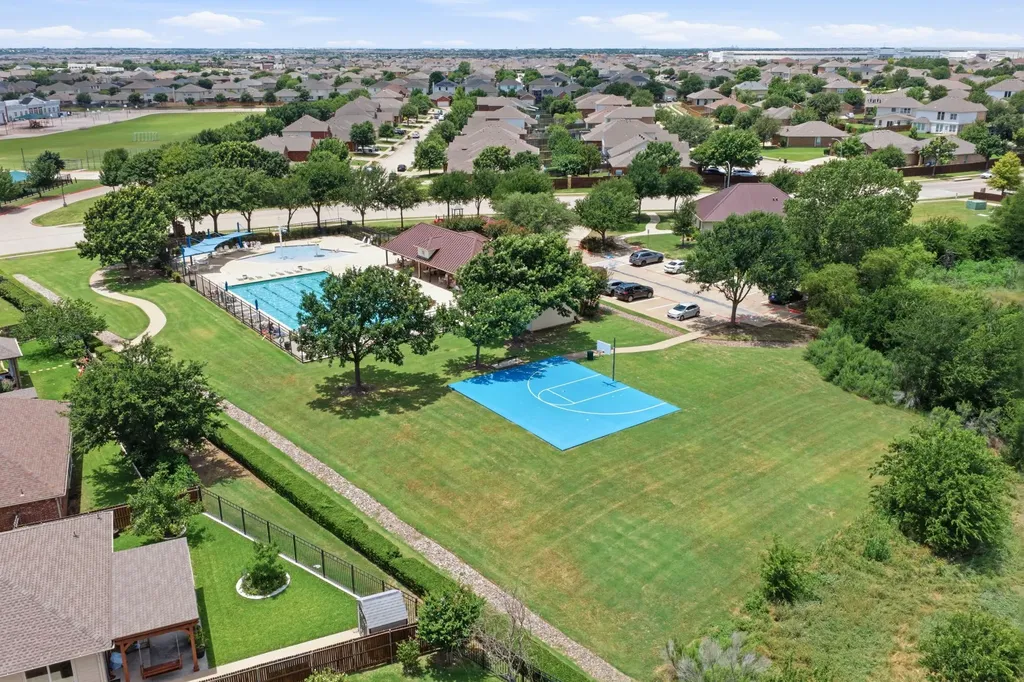 10013 Bull Run Fort Worth TX 76177