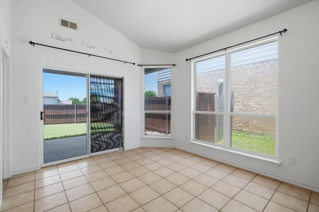 10013 Bull Run Fort Worth TX 76177
