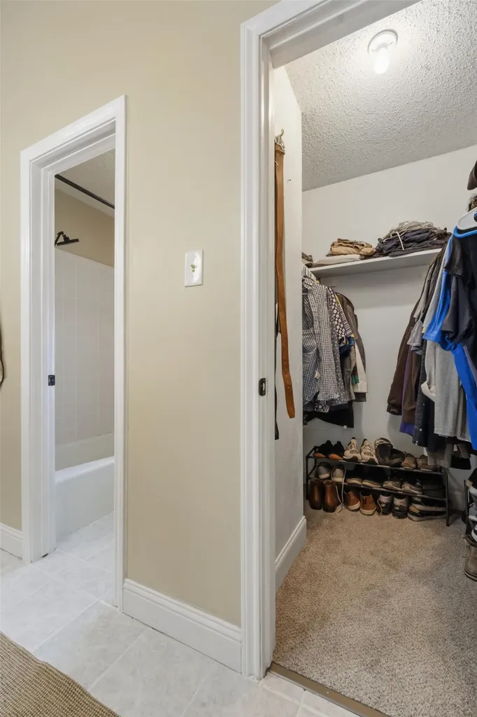 1201 Rockmoor Drive Edgecliff Village TX 76134