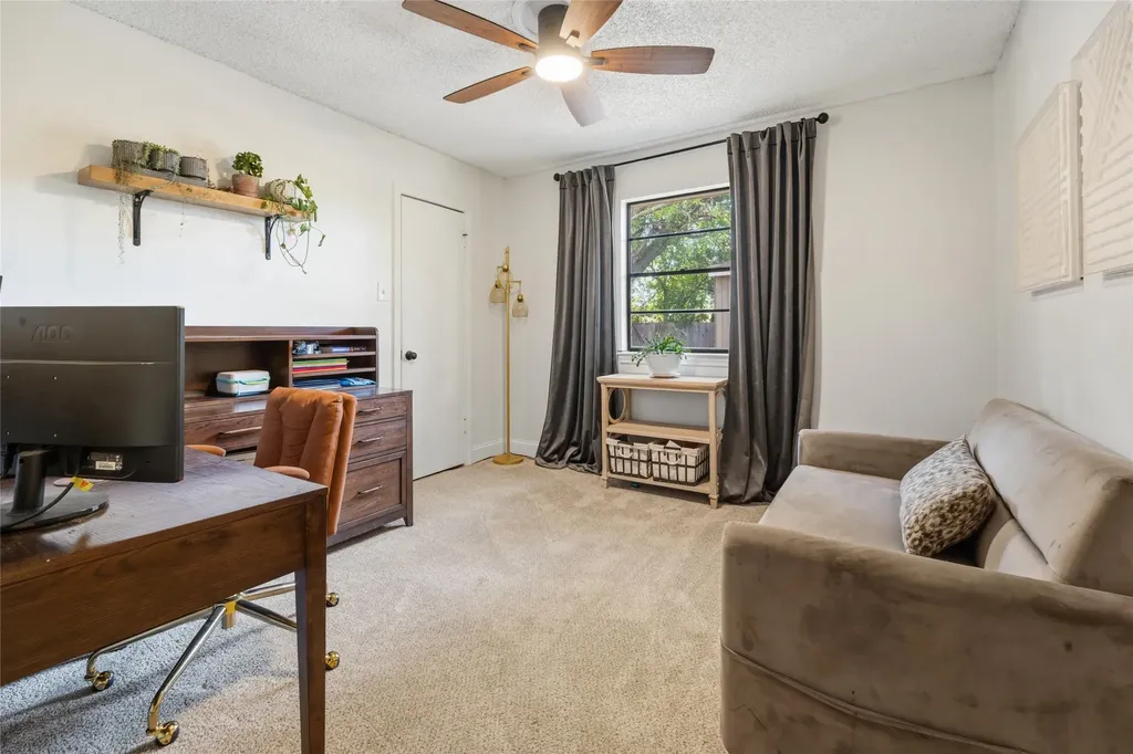 1201 Rockmoor Drive Edgecliff Village TX 76134