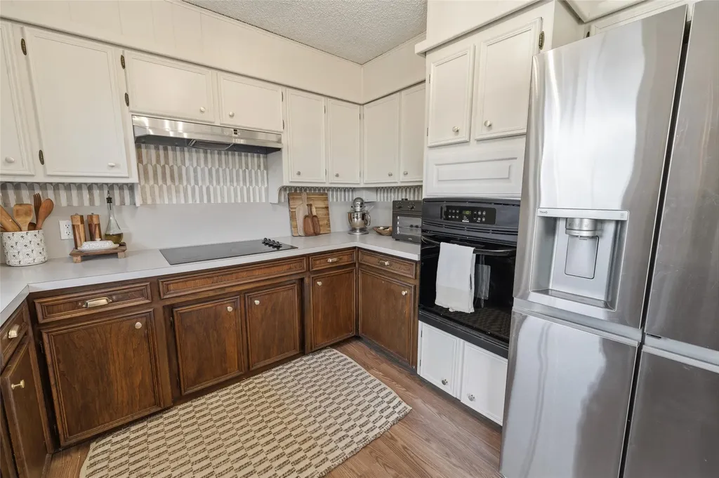 1201 Rockmoor Drive Edgecliff Village TX 76134