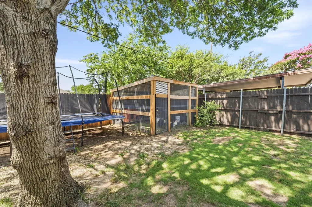 1201 Rockmoor Drive Edgecliff Village TX 76134