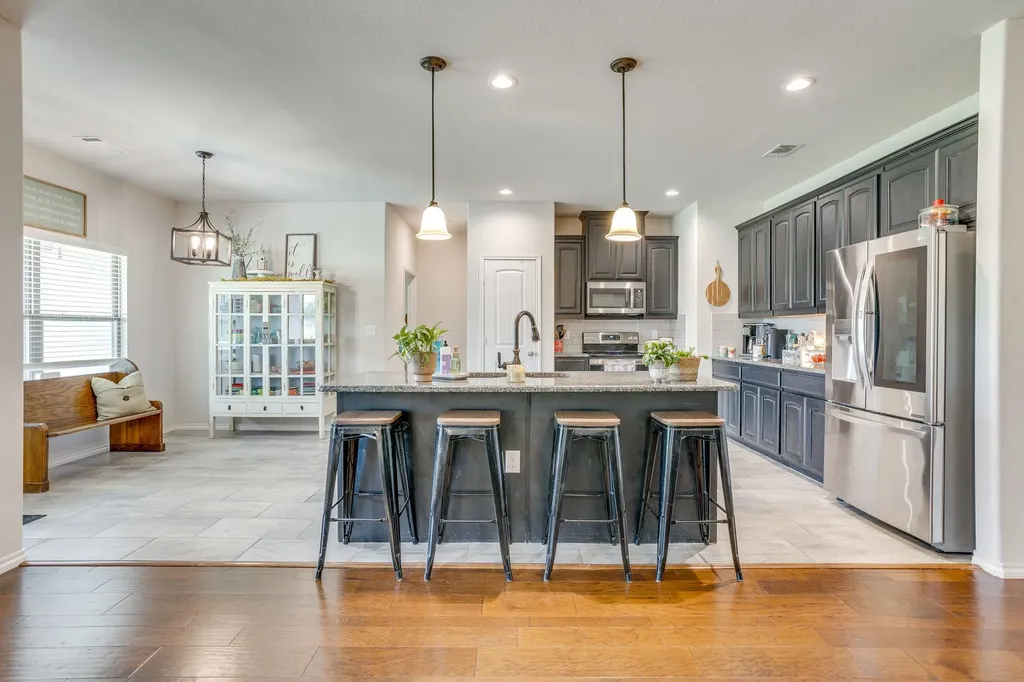7809 Emersyn Drive Rio Vista TX 76093