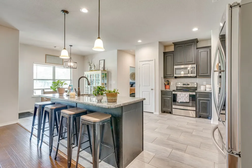 7809 Emersyn Drive Rio Vista TX 76093