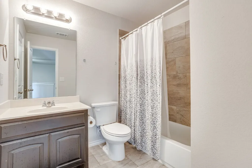 7809 Emersyn Drive Rio Vista TX 76093