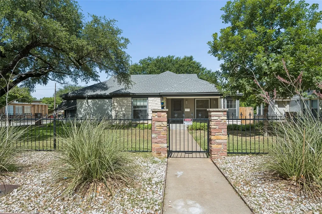 3616 Harwen Terrace Fort Worth TX 76109