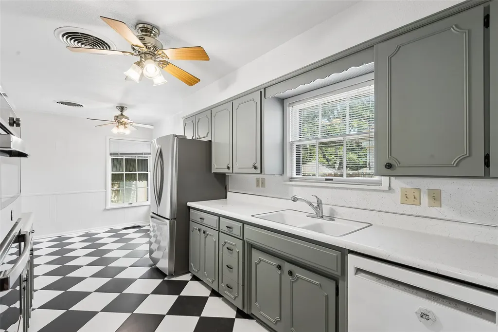 3616 Harwen Terrace Fort Worth TX 76109