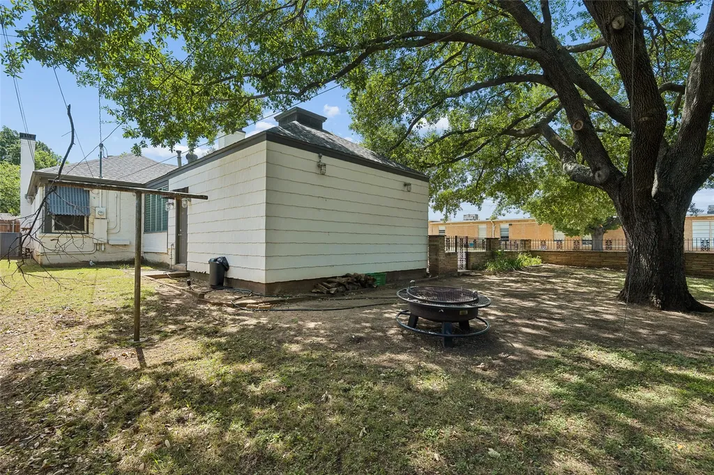 3616 Harwen Terrace Fort Worth TX 76109