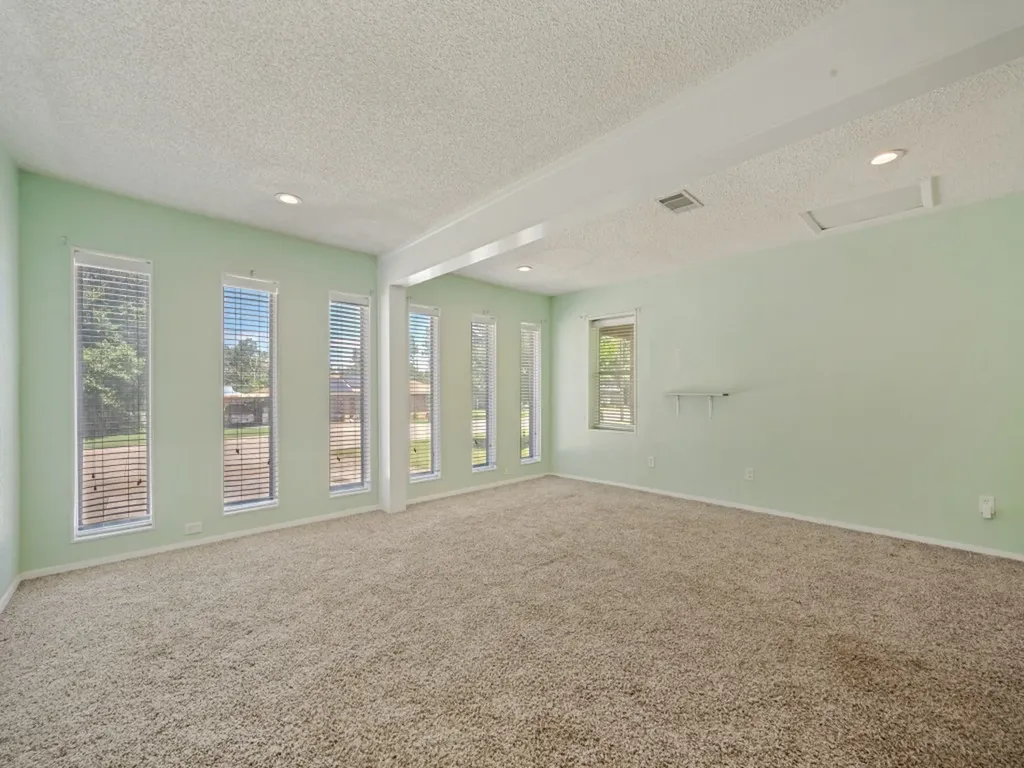 1218 Warden Street Benbrook TX 76126