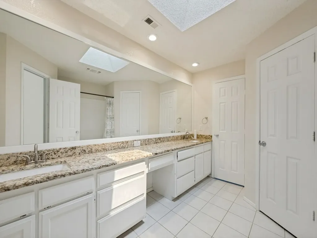 1218 Warden Street Benbrook TX 76126